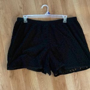 Women’s Plus Size Lace Shorts